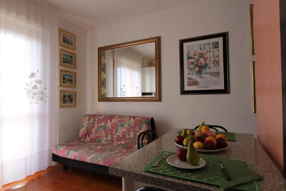 Residence Valbella Con Piscina Bibione Apartment
